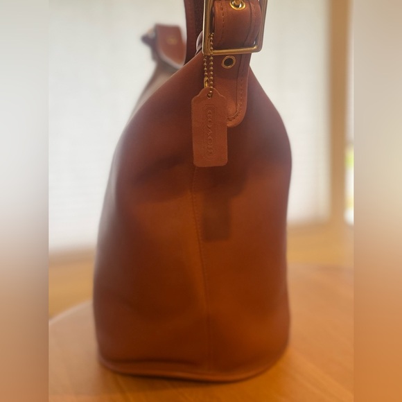 COACH Vintage 9085 Leather XL Duffle Bucket Shoulder Bag in British Tan - Picture 5 of 9